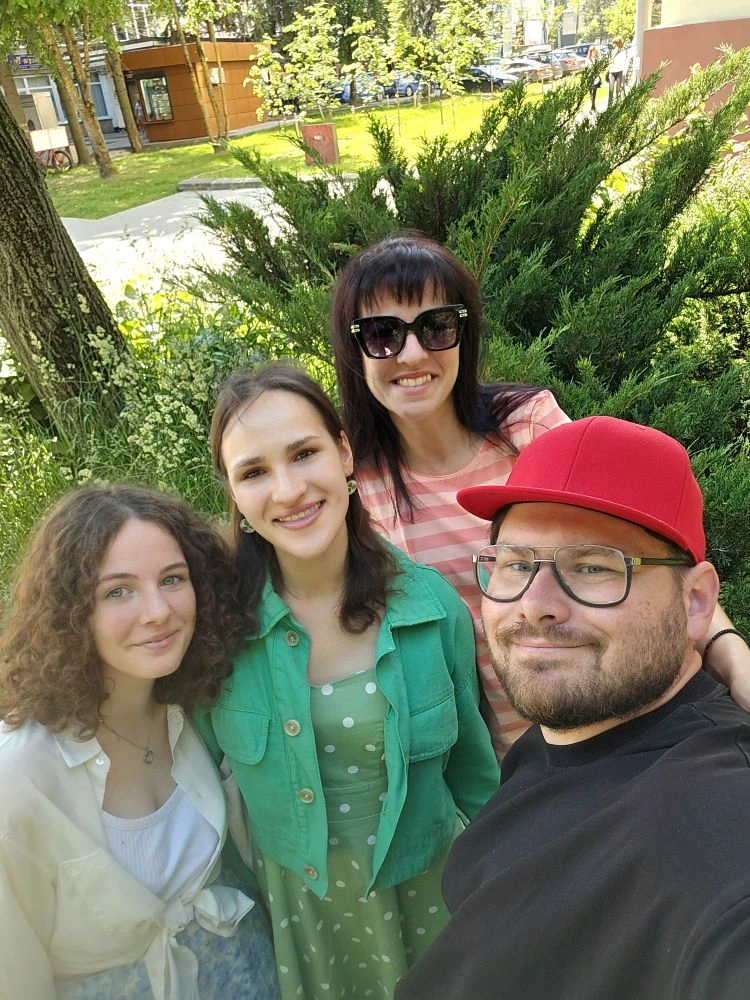 Хотим похвастаться: у нас были чудесные студентки на практике!

В этом году к нам пришли Ульяна и Юл