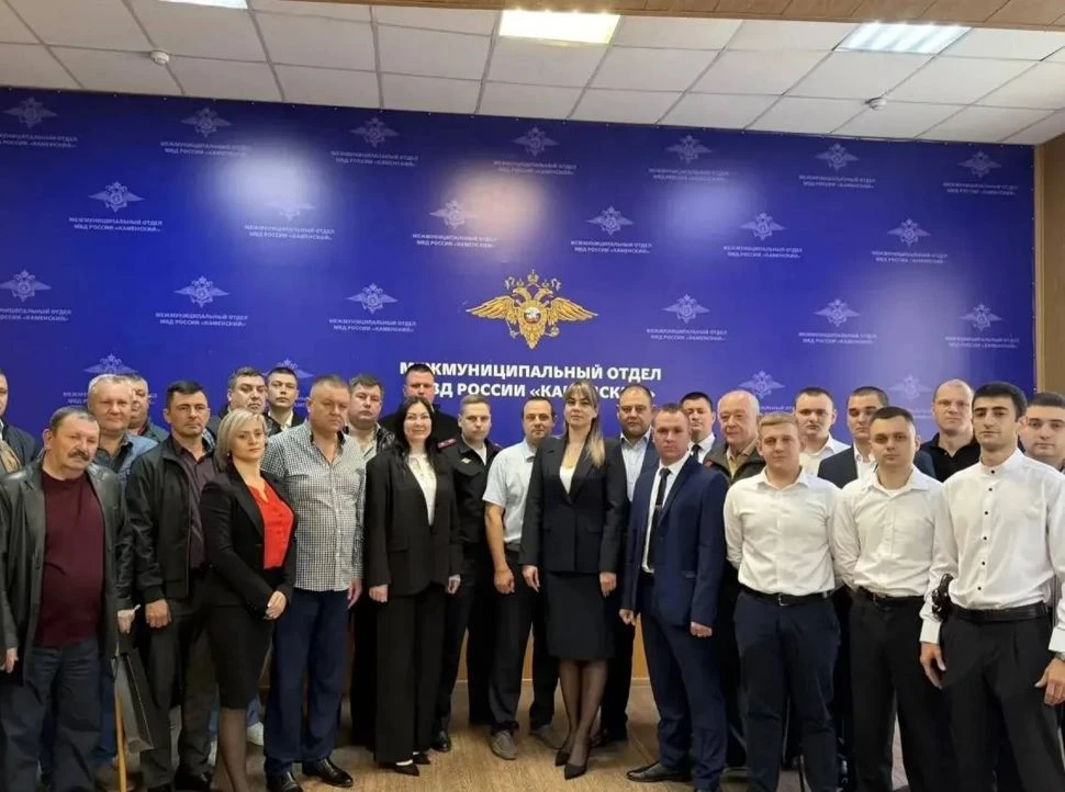 🇷🇺  Сегодня в Межмуниципальном отделе МВД России «Каменский» состоялось торжественное...