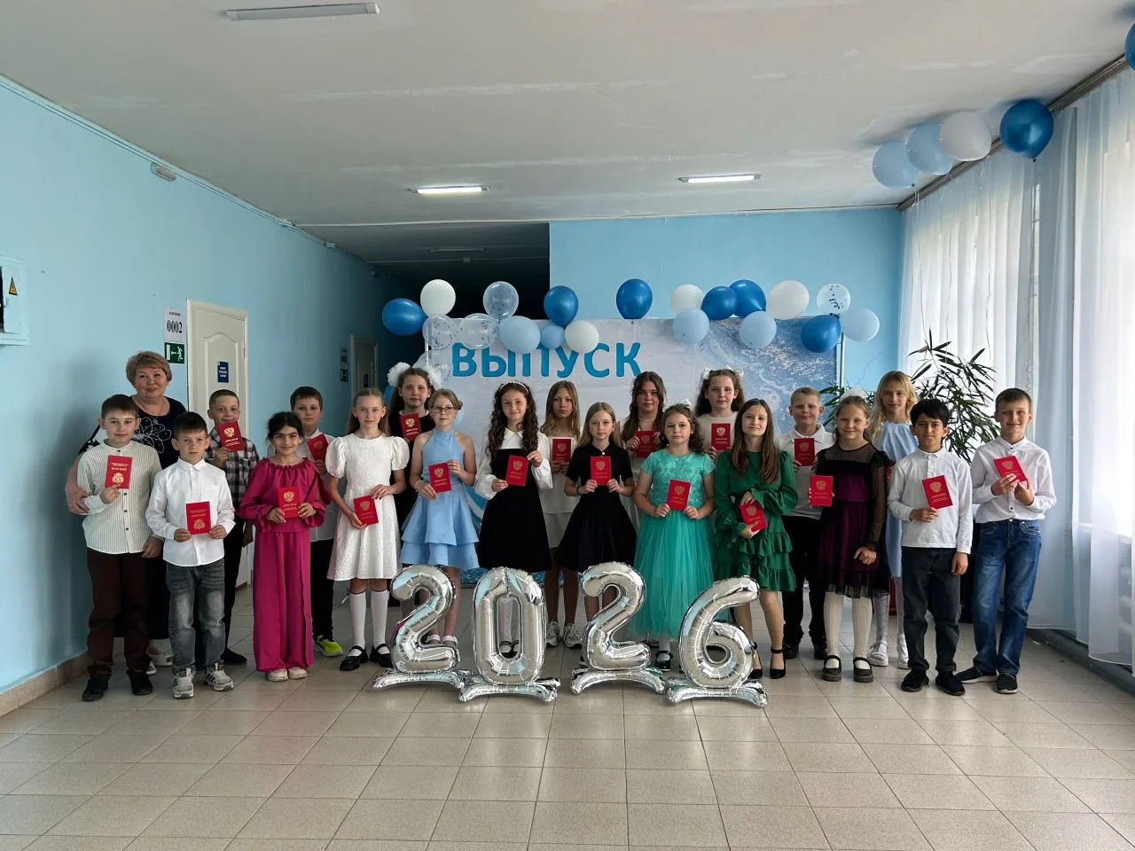 🎉🎉🎉В нашей школе прошёл трогательный и яркий выпускной в начальной школе — настоящий...