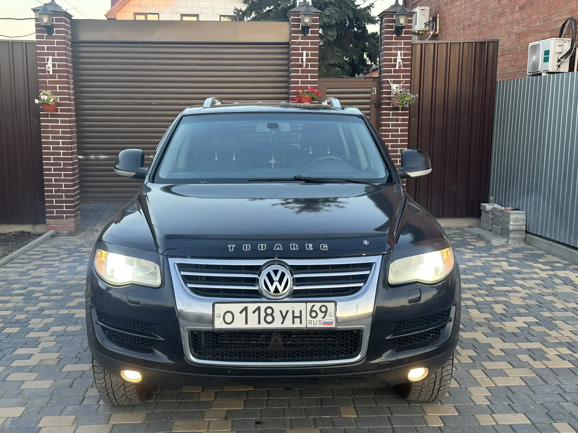 Volkswagen Touareg конец 2008 г. бензин двигатель объем 3.6 атмосфера чугунный самый на...