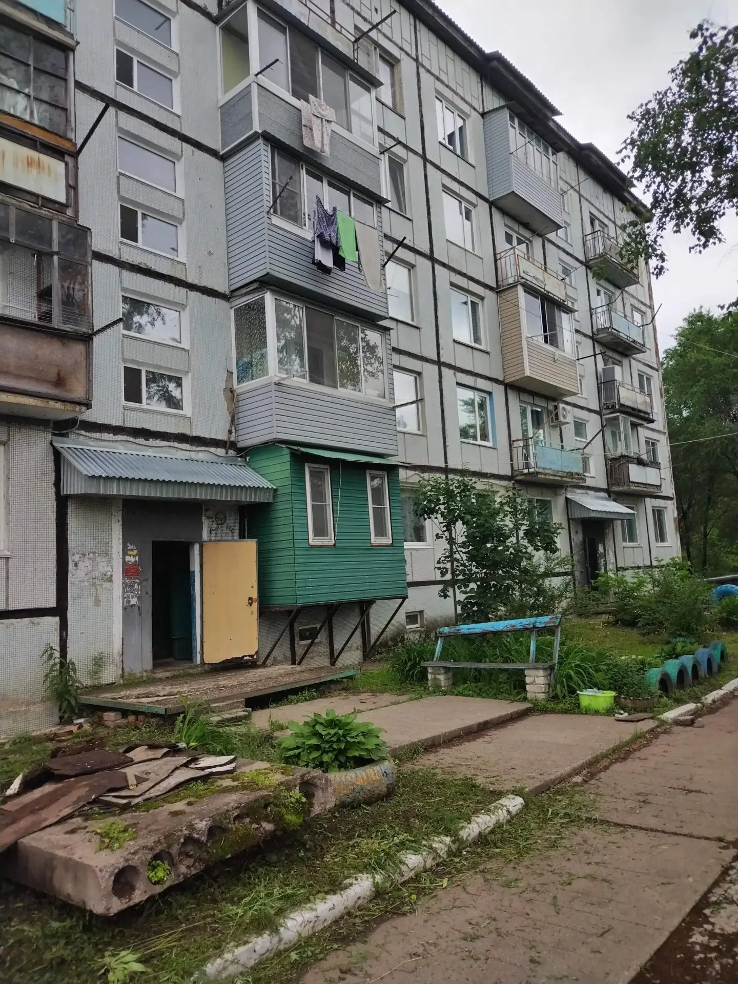 На Малой Веденке продается 2-х комнатная квартира в пятиэтажном доме, пл. 46 кв. м, 2-й...