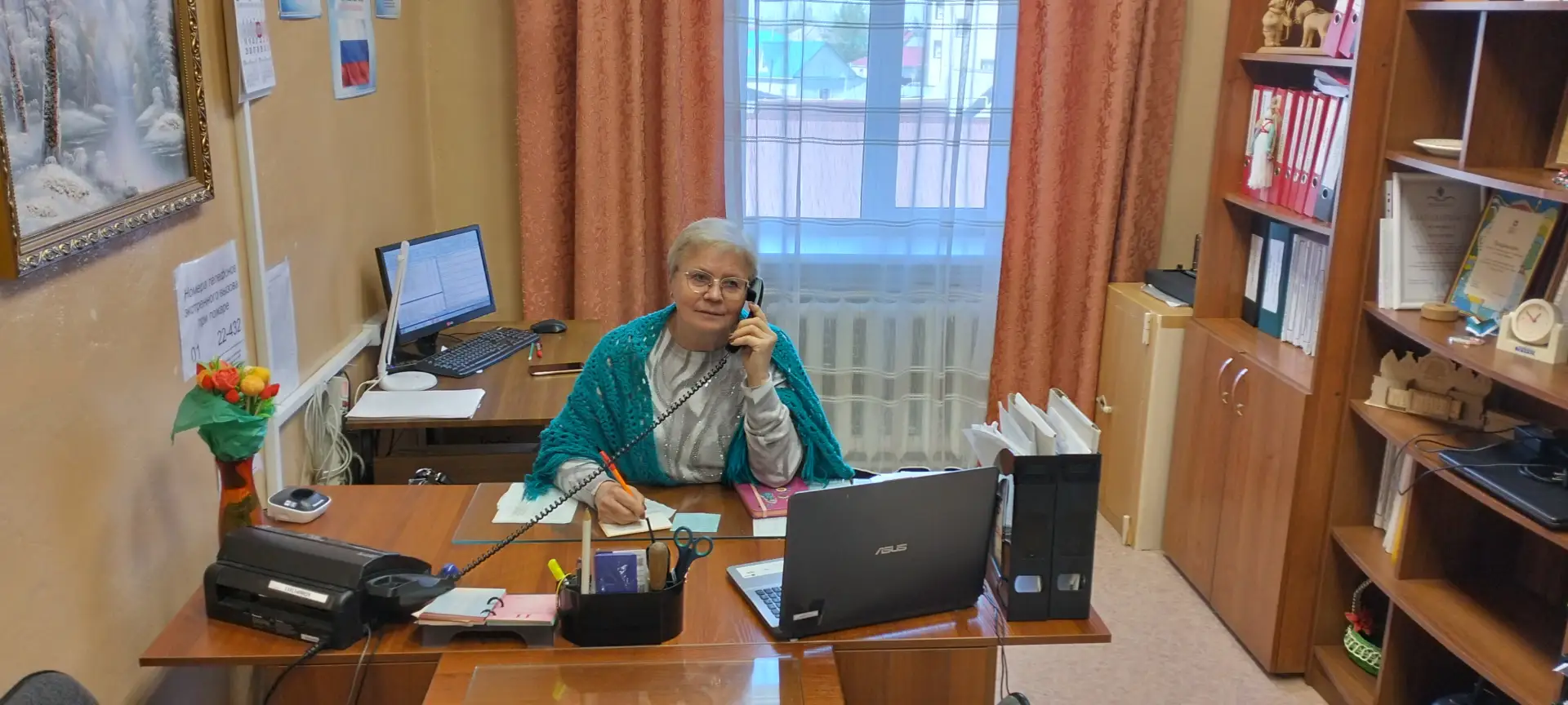 Конечно же, за каждой библиотекой стоит человек 🤝  В библиотеках Новосибирской области работает боле