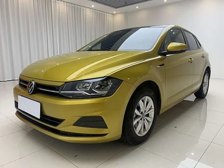 Polo 2023 Plus 1.5L automatic colorful Technology Version

24 000 км 
2023 
1.5 113 автомат

Цена : 