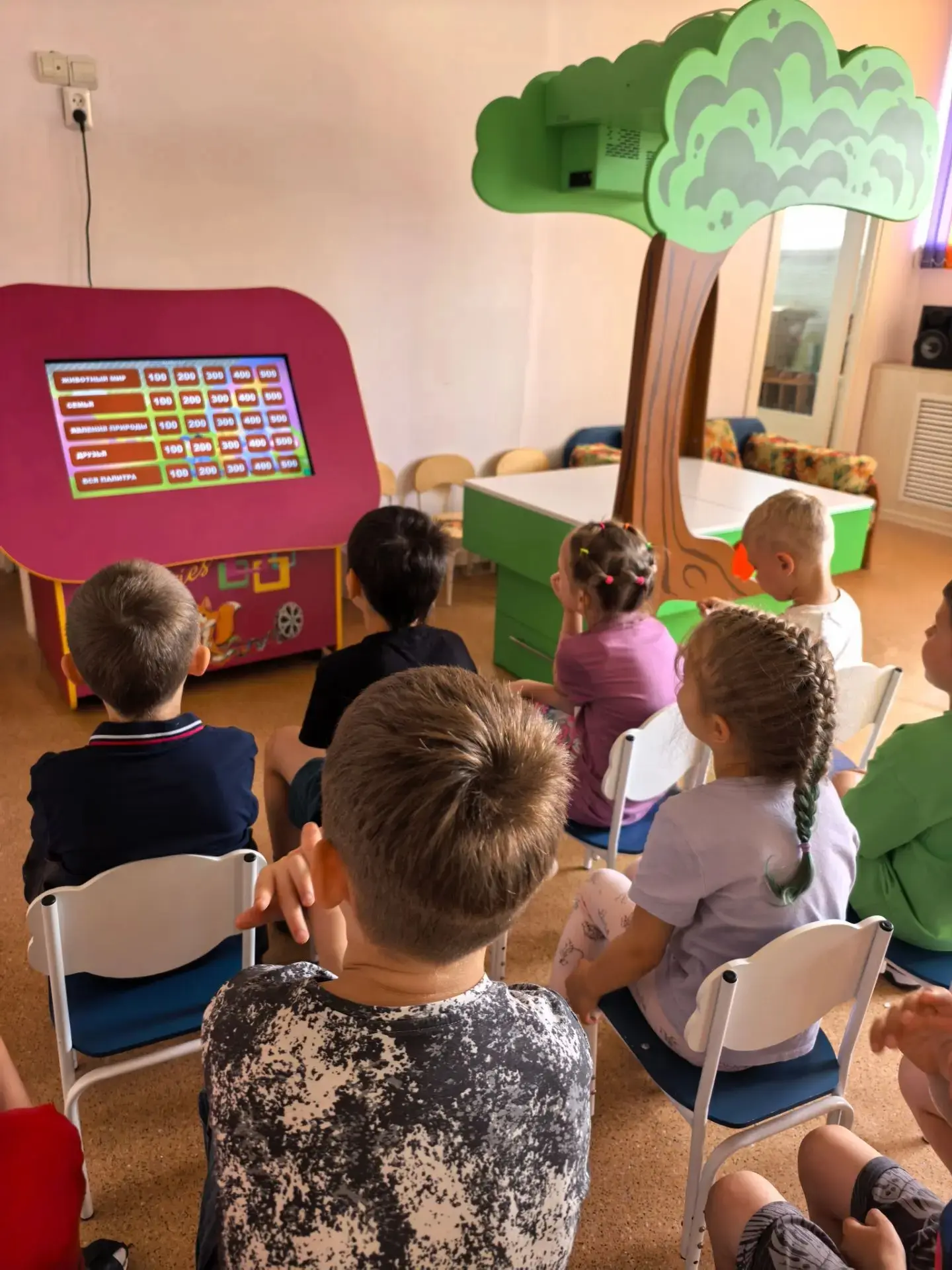 Сегодня в нашем детском саду прошло увлекательное игровое занятие! 👶
Дети с удовольствием участвова