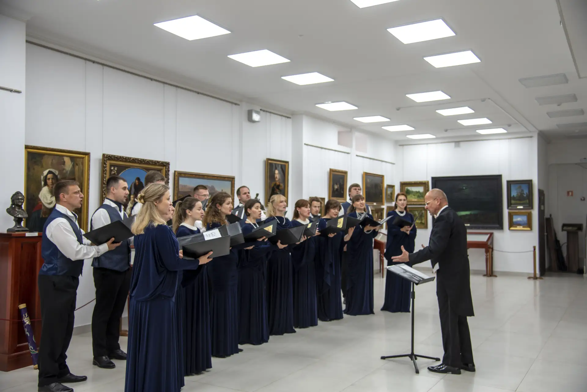 🎼 В музее прошла музыкальная программа Камерного хора Крымской государственной филармонии «Тавричес