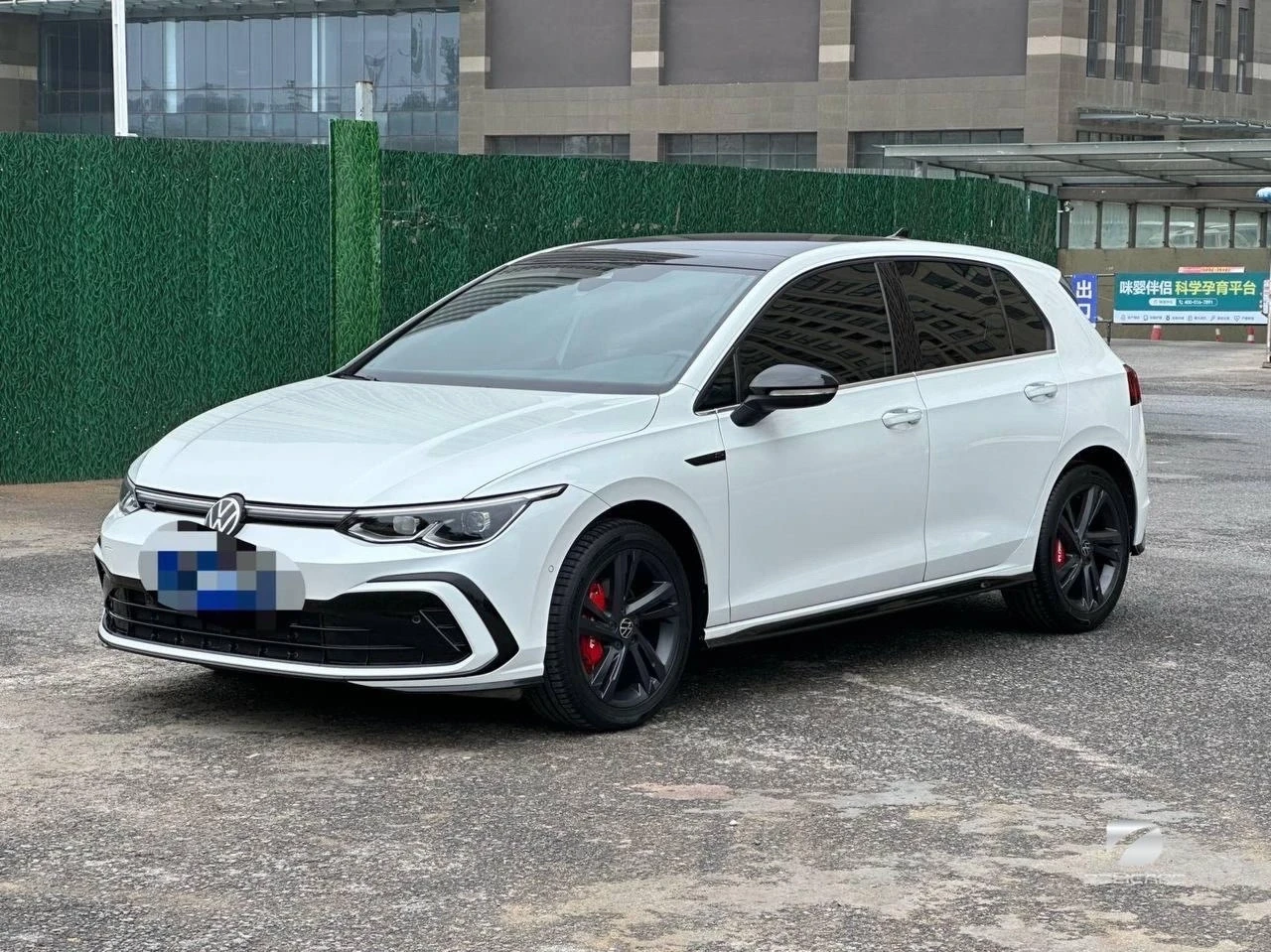 Volkswagen Golf VIII 280 TSI R-Line