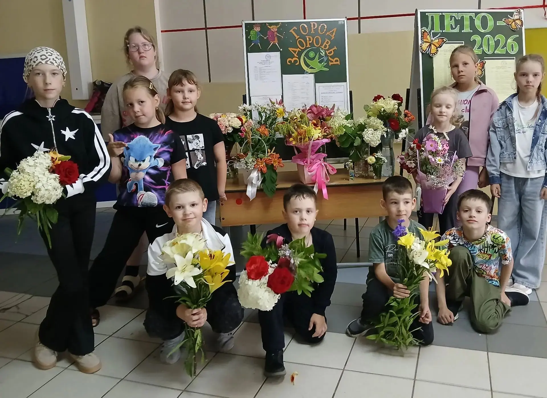 💫Несмотря на хмурую погоду за окном, наш лагерь встретил день радостно,   дети пришли с красивыми  
