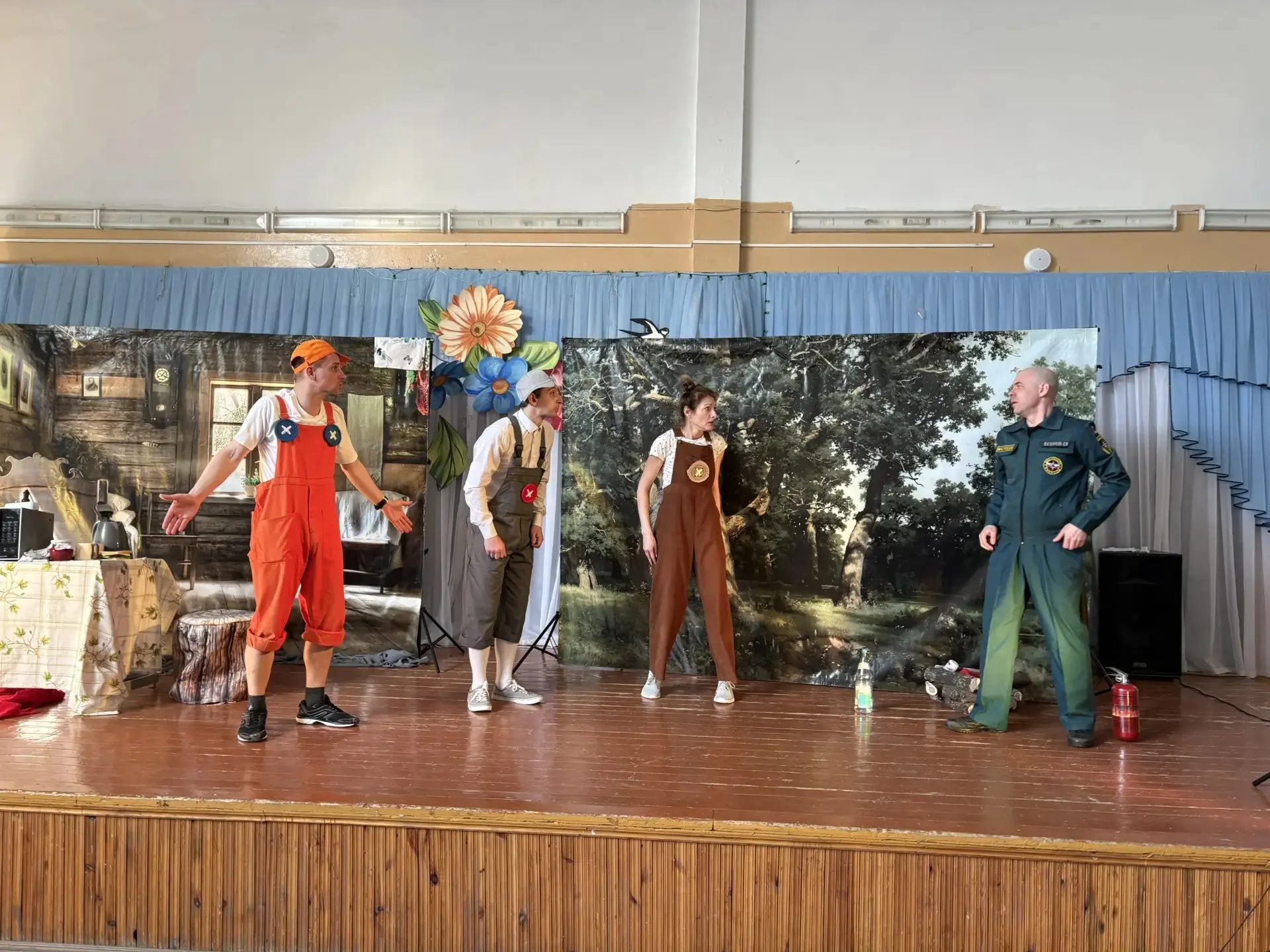 "Азбука безопасности"   🎭 В нашей школе прошло яркое событие 🎭  Артисты театра "Актёрский дом" предс