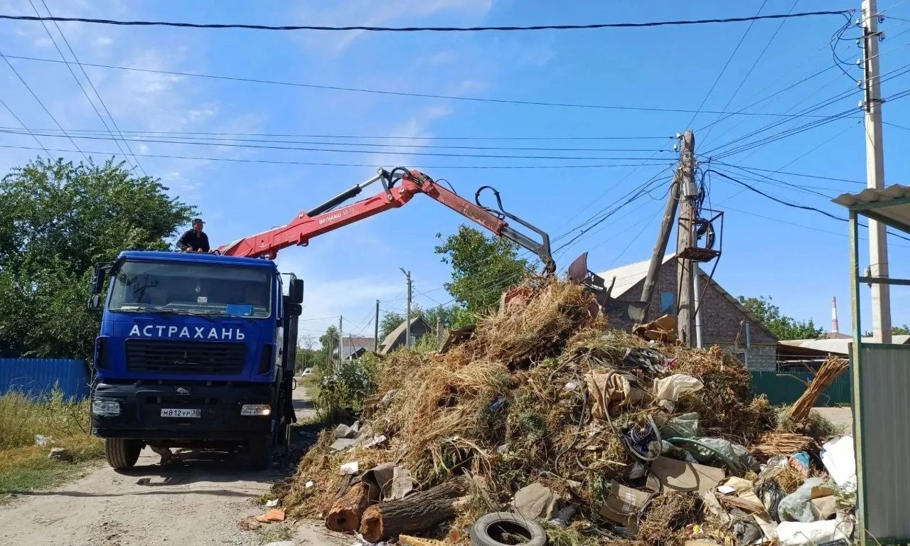 🚛 Астраханские коммунальщики вывезли более 4 тысяч тонн мусора с улиц города