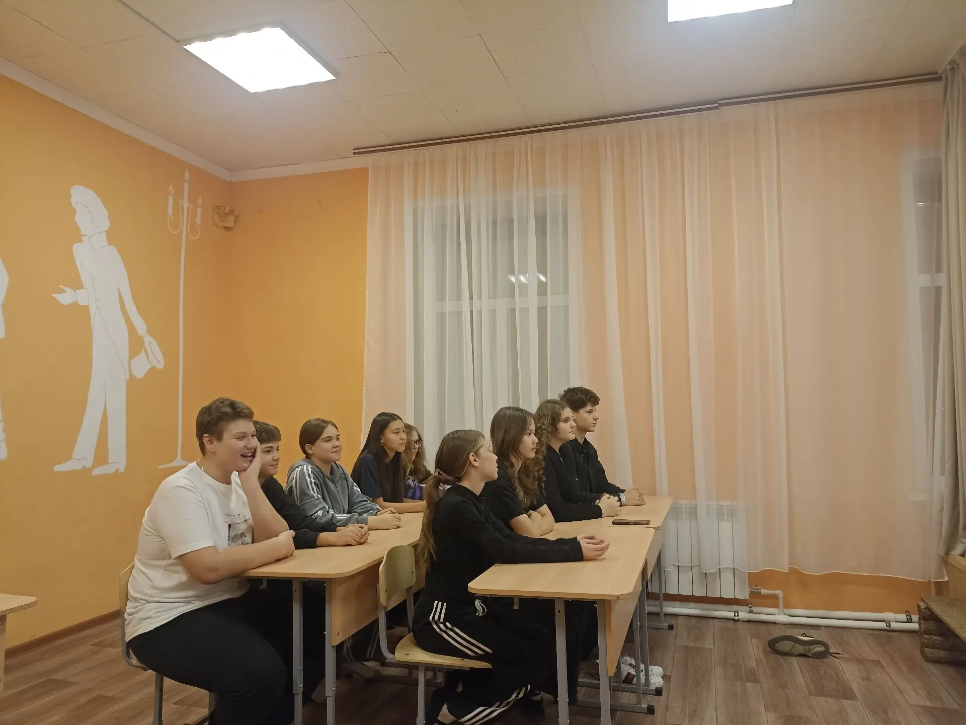 ✨27 марта выдался насыщенным и вдохновляющим — ведь он был посвящён сцене, эмоциям и ко...