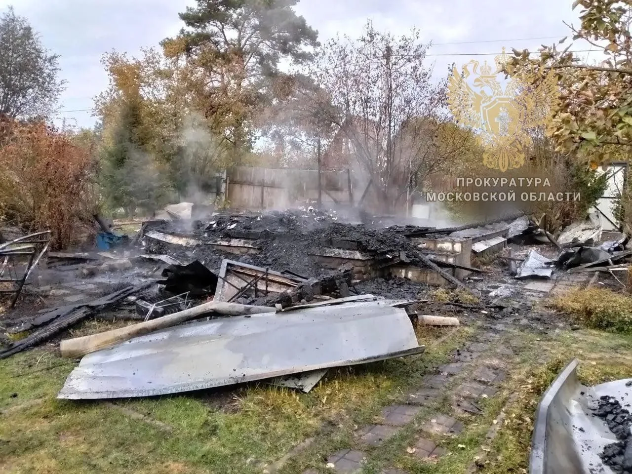 🚨 В Богородском округе при пожаре в садовом доме погибли женщина и трёхлетний ребёнок