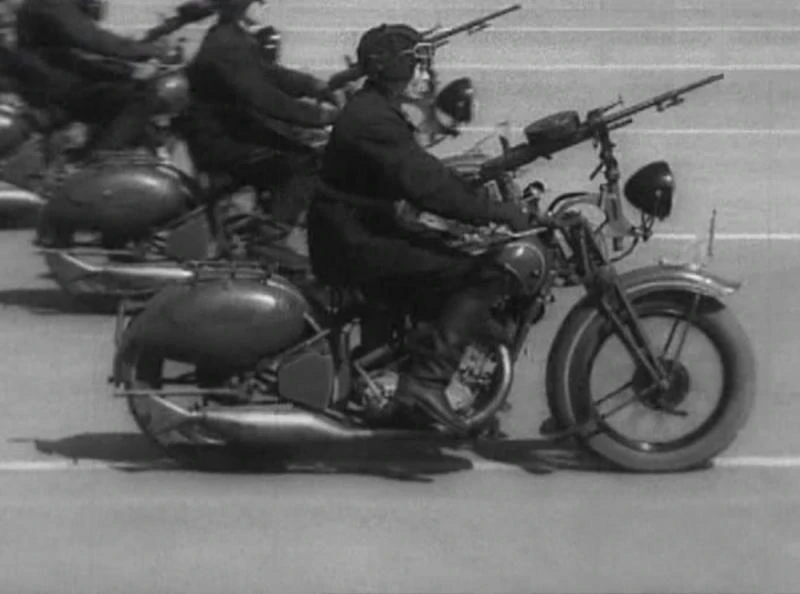 С пулемётом на руле — как Таганрог делал мощные мотоциклы 🏍️