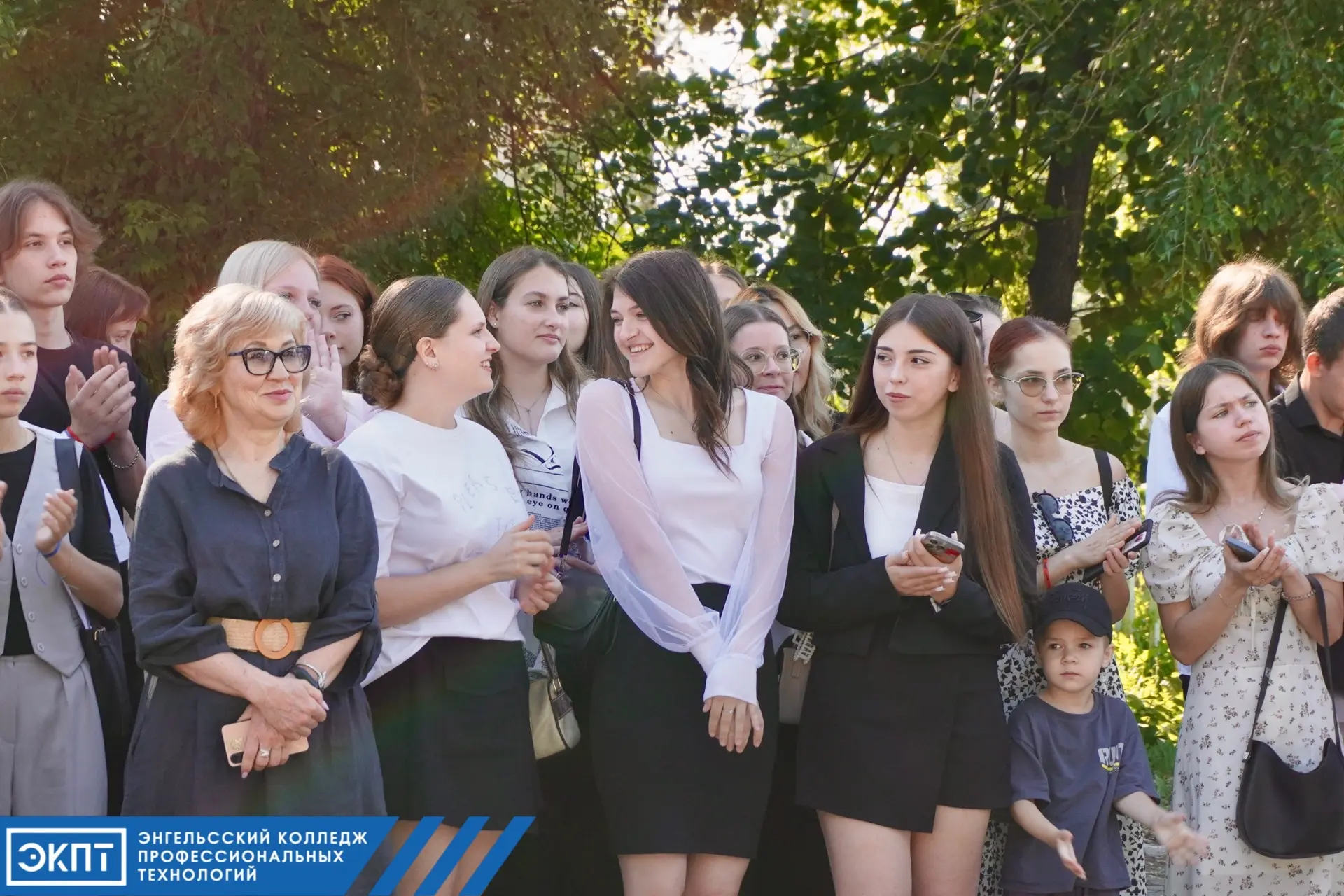 Последняя линейка года: время гордости и добрых традиций 💙

В нашем колледже состоялась финальная т