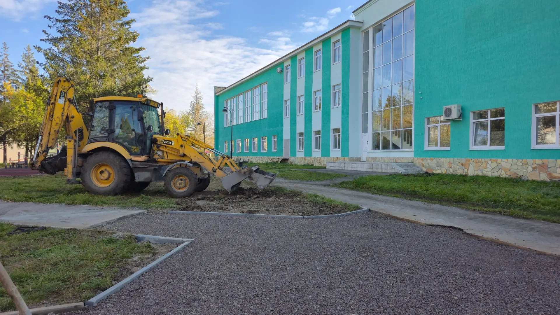 Поселок Ленинский. Восстановление тротуаров после выполнения капитального ремонта на те...