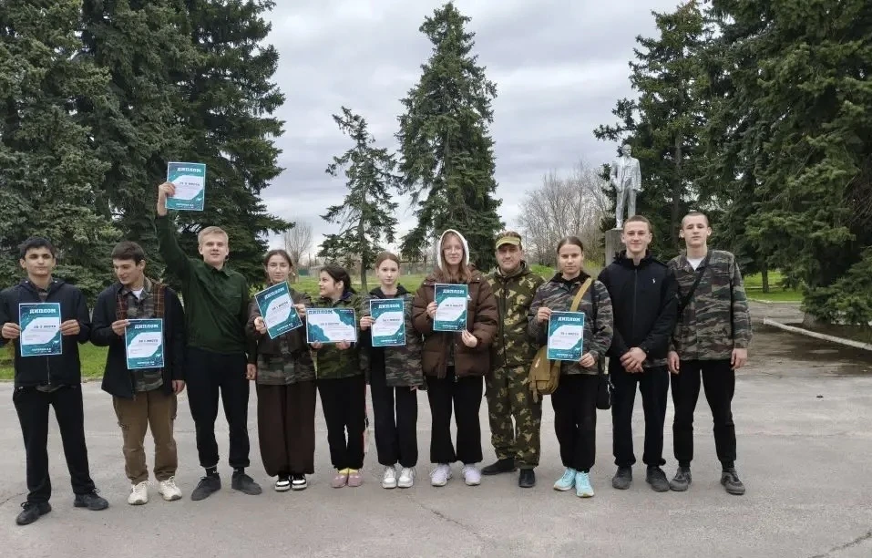 🥈 Старшая команда закрепляет успех: у нас еще одно «серебро» на «Зарнице 2.0»!