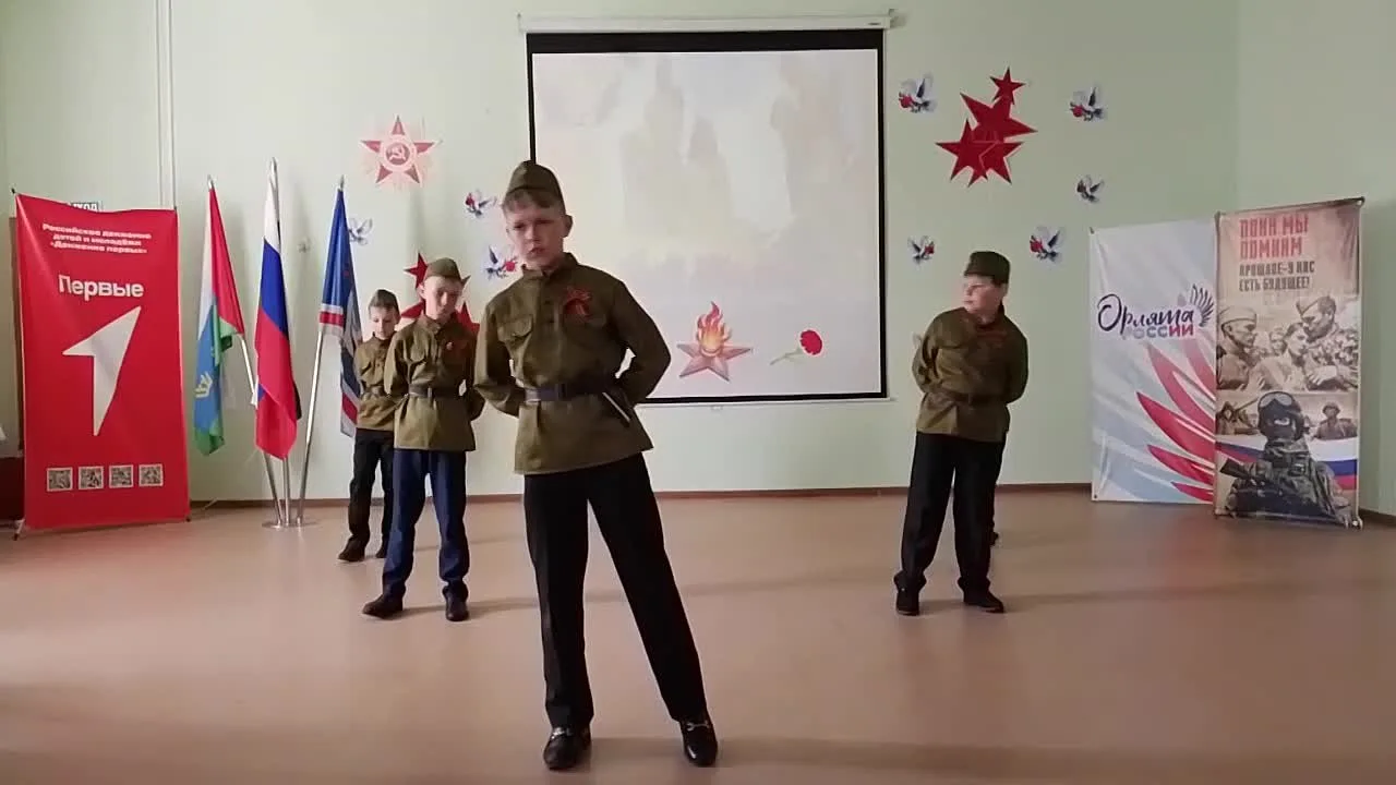 Танцевальный коллектив "Искорки" участник Большого Всероссийского фестиваля детского и ...