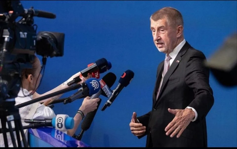 Премьер Чехии предложил Европе тратить деньги не на войну и возобновить диалог с Путиным