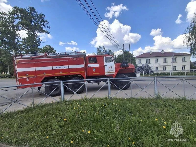 📍В Шаблыкино школа искусств под защитой сотрудников МЧС России   Сотрудники 37 пожарно-спасательной 