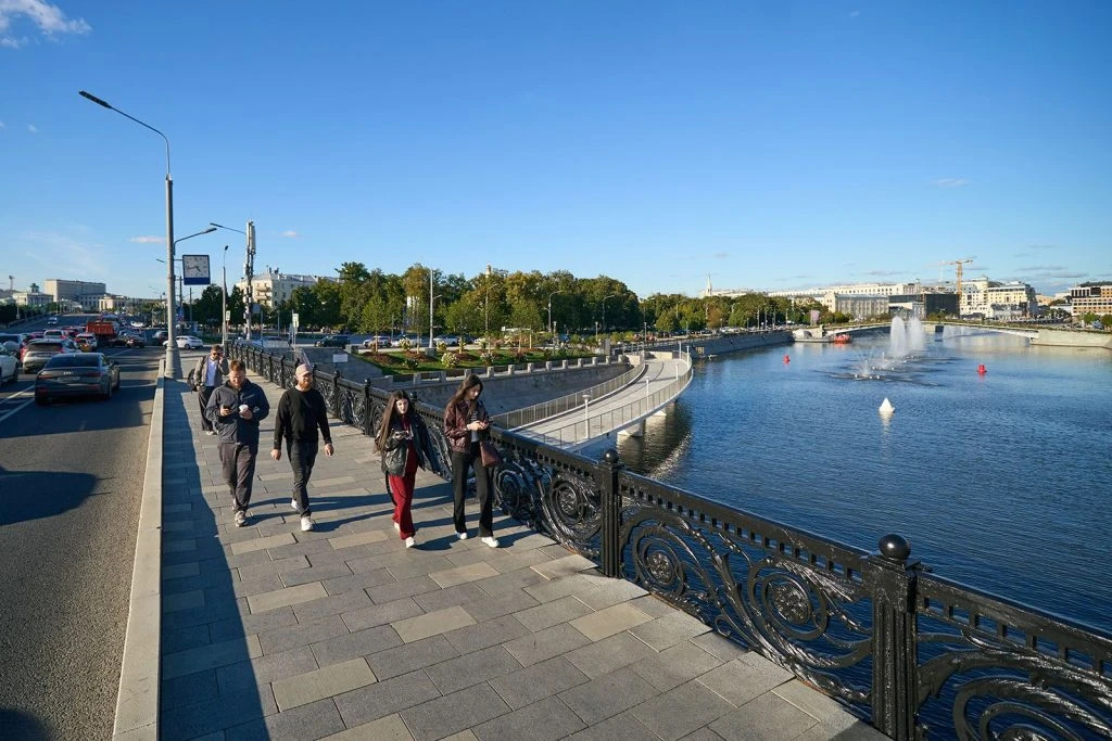 Стартовало голосование за название нового пешеходного моста на Болотной набережной