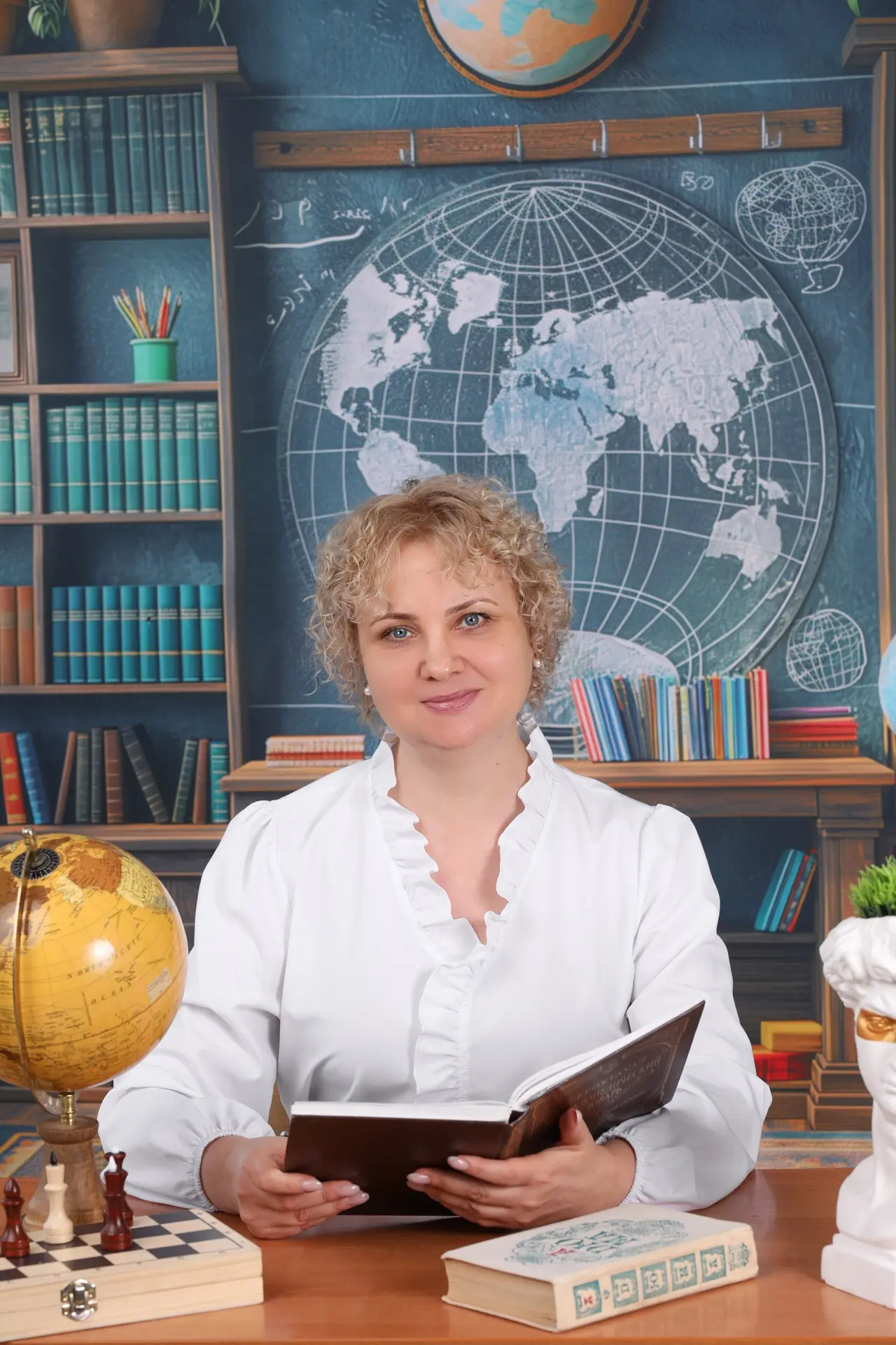 🎉С Днем Рождения, Елена Александровна!

🫶Уважаемая Елена Александровна, от всего педагогического к