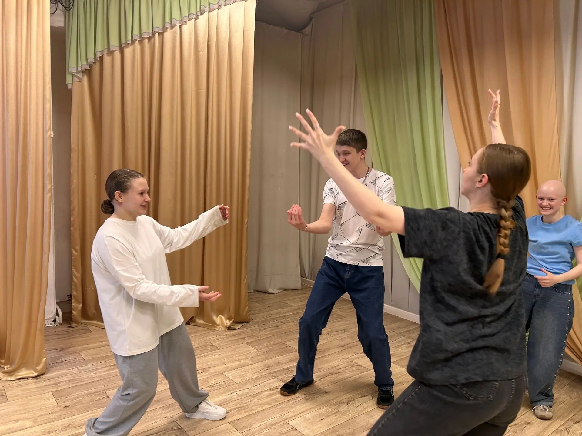 🎭 27 марта — Всемирный день театра.  ✨ День, когда сцена становится ближе, а каждый может почувствов