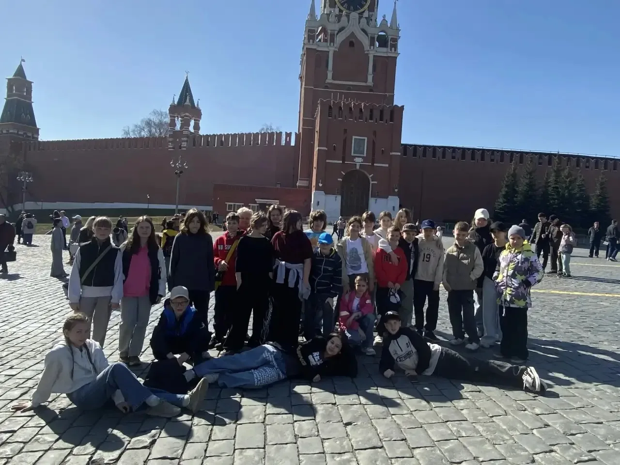 Москва весенняя🌸  Для учеников 5«А» и 5«Б» классов прошла увлекательная обзорная экскурсия по Москве