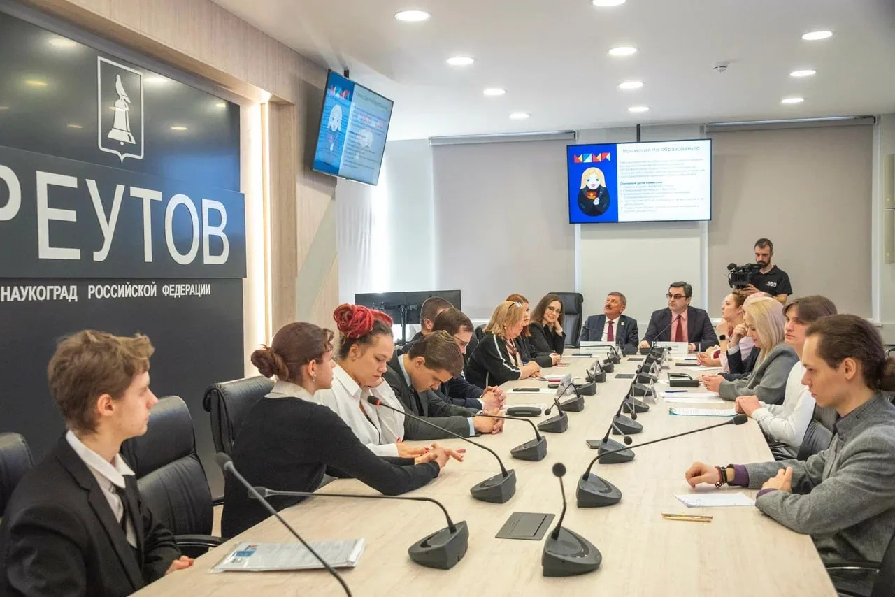 Приняла участие в заседании профильных комитетов Совета депутатов, где ключевой темой с...