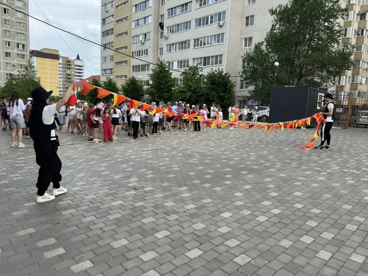 19 июня в пришкольном лагере «Непоседы» прозвучал финальный аккорд летней смены. День начался с подв