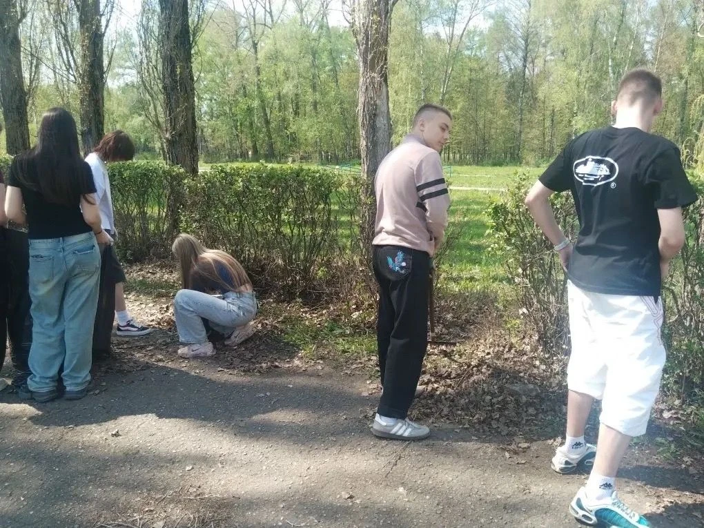 9 Г на уборке школьной территории🪏 #уборкашкольнойтерритории_школа14 #субботник_школа14
