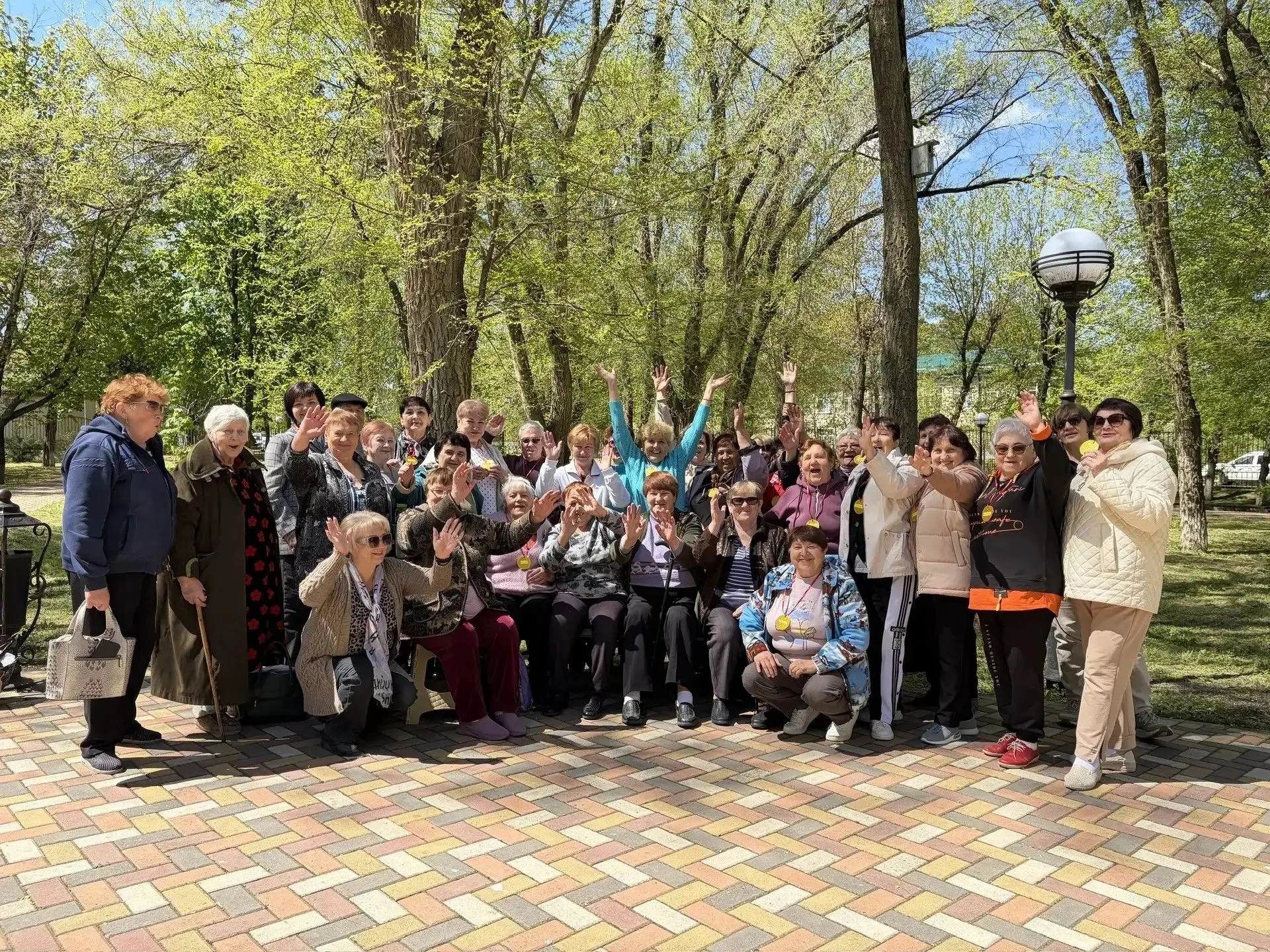 Когда 70 — новые 20: бодрое утро в Парке Победы от Петровского ЦСОН