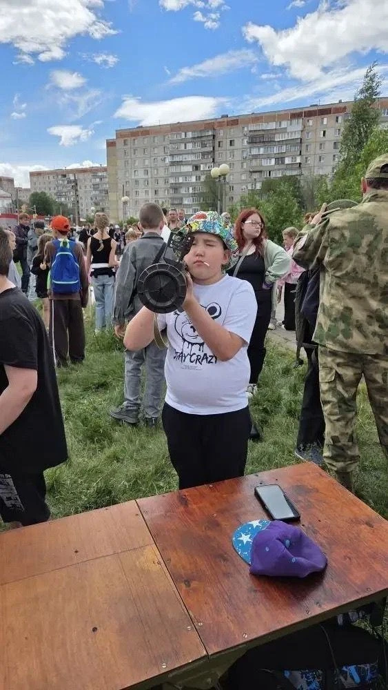 Какой же сегодня был замечательный и активный день! Ребята с азартом соревновались на "Веселых старт