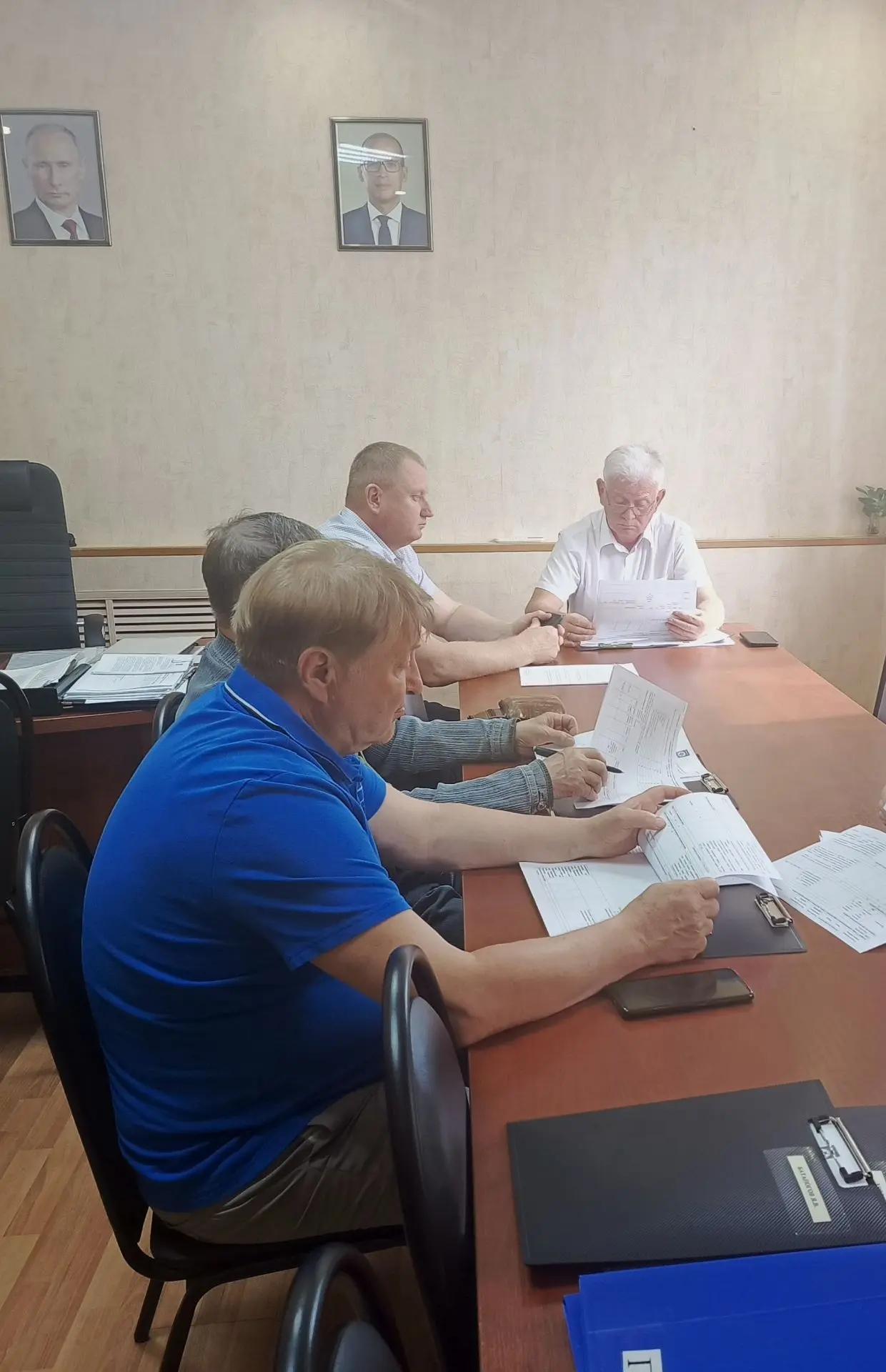 8 июня 2026 года состоялось заседание президиума Совета депутатов Шарканского района.
В ходе заседан