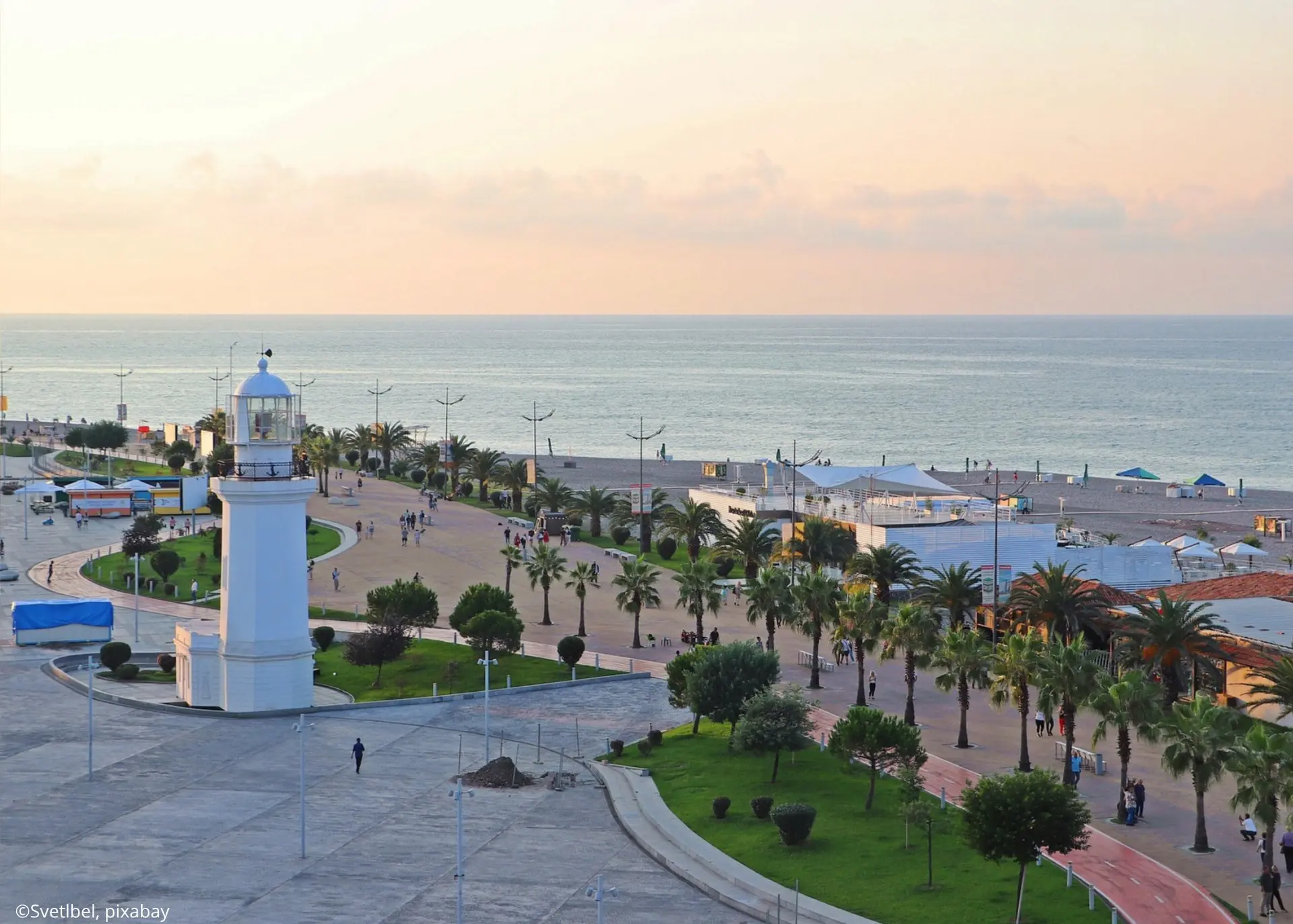 🇬🇪 Грузия осенью: море еще теплое, а цены ниже, чем летом!