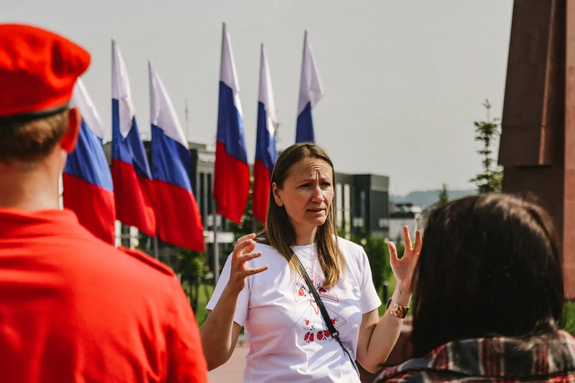 Молодёжная делегация из Томской области посетила ДОМ ЮНАРМИИ Кузбасса 🤝

17 июня делегация активист