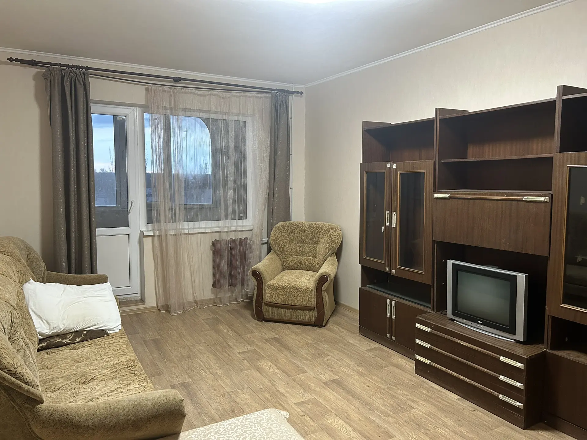 Продам 2-х кв Волкова, 7/9 эт, 54 кв м, панель, не угловая, комнаты изолированы. Окна и...
