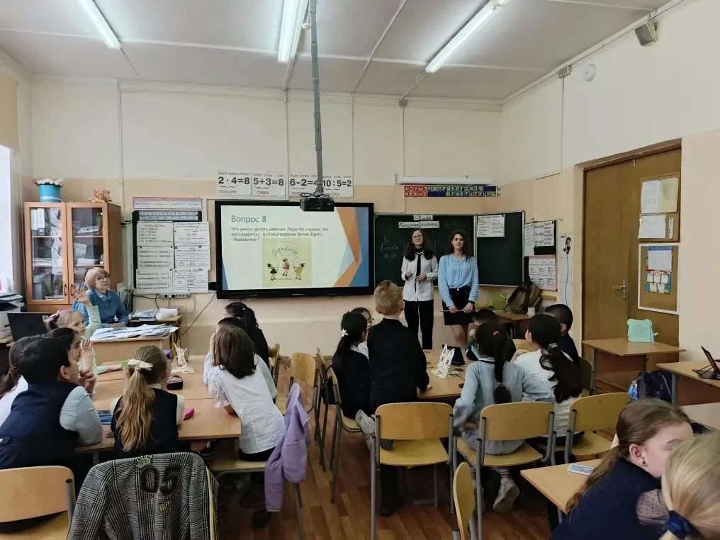 🎓Один день в другой реальности  Сегодня в нашей школе прошёл День самоуправления, и это было мощно! 