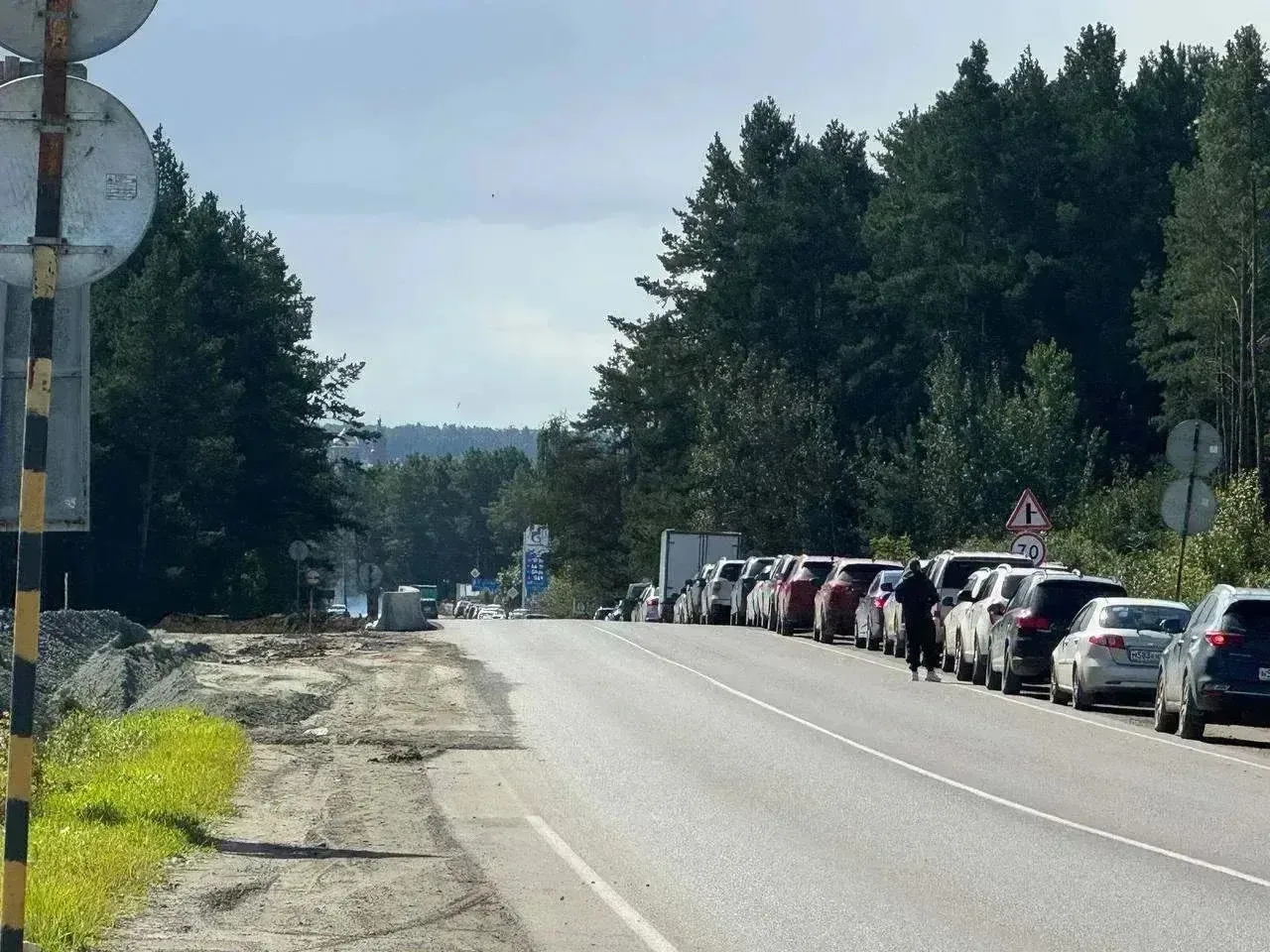 В субботу был Тюмени На трех АЗС километровые очереди, на остальных только дизель. На я...