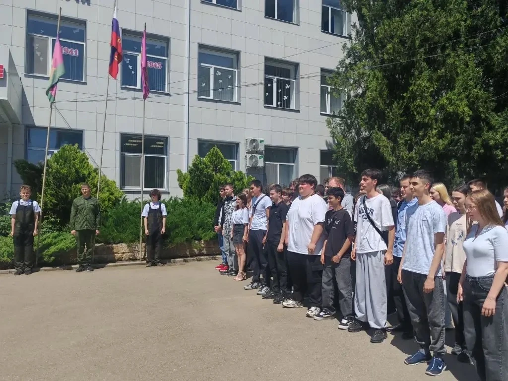 🎓 Неделя позади — заряжаемся на выходные!  Учебная неделя в Кореновском политехническом техникуме по