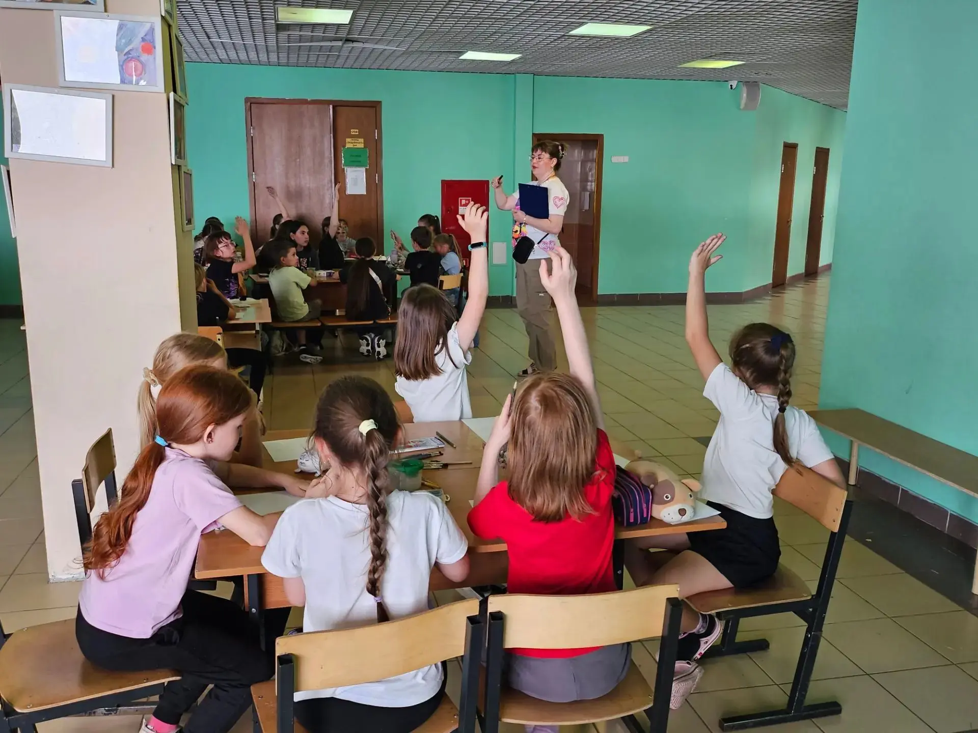 14 июля в нашем лагере состоялся настоящий художественный пленэр. Правда, проходил он не в лесу, а в