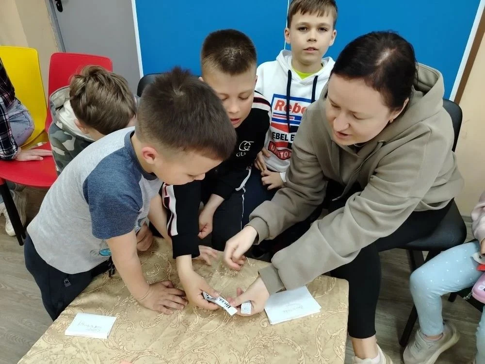 В преддверии Международного дня семьи библиотекарь Пановского сельского филиала провела...