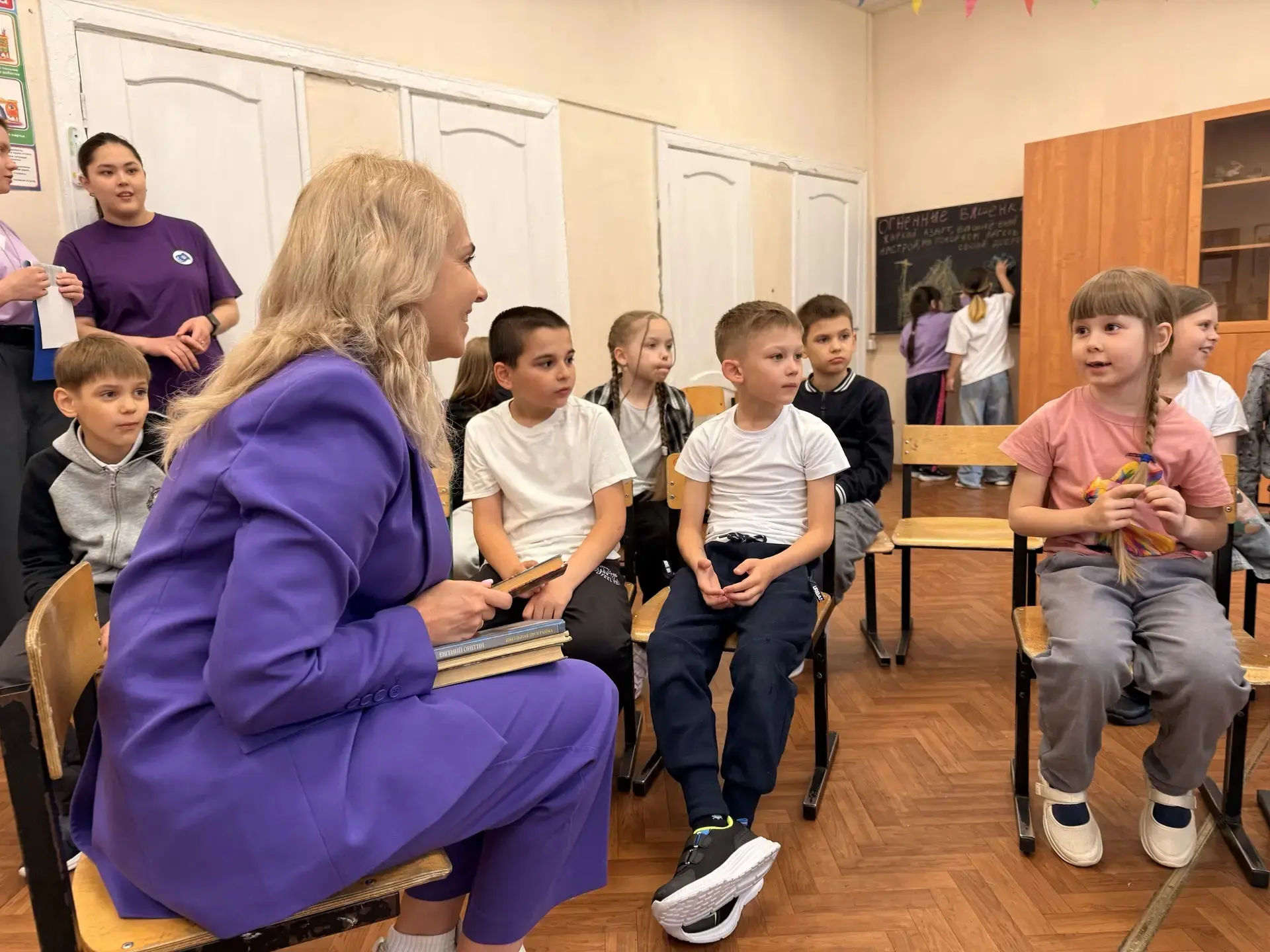 🎉 6 июня — День русского языка в России! 🎉

🖋️📖 Праздник отмечается в день рождения великого рус