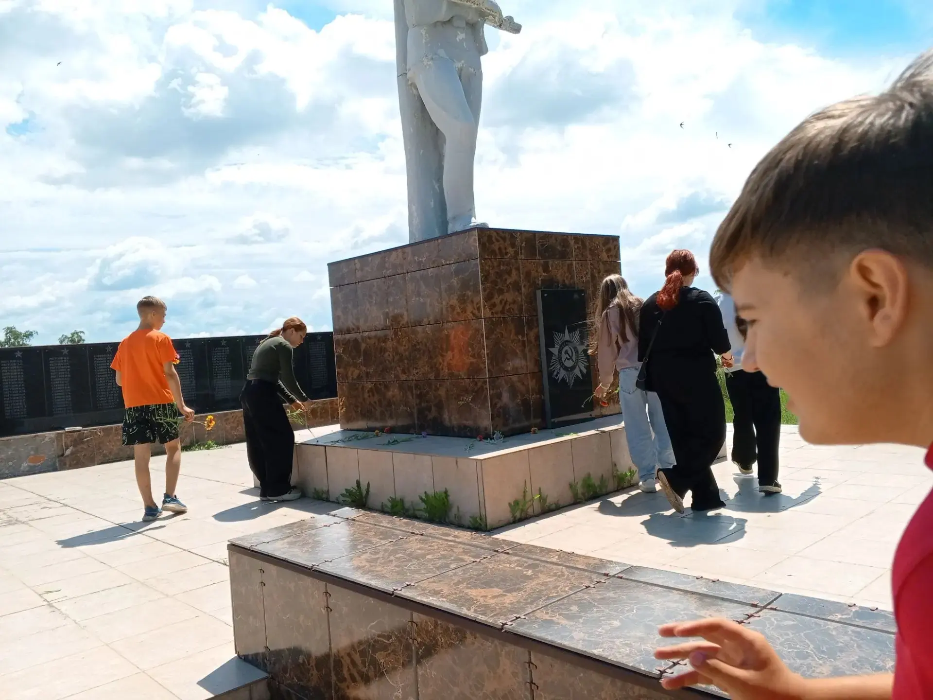 Интересные, разнообразные, веселые, незабываемые дни в пришкольном лагере