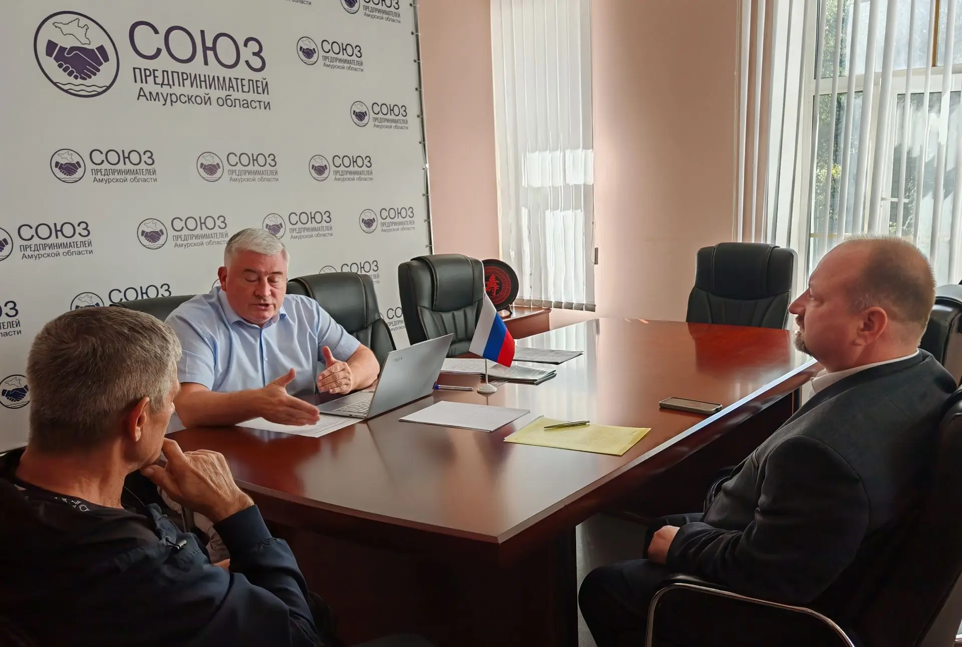 Совместно с Дмитрием Неговорой, руководителем юридической компании "Партнеры", членом н...