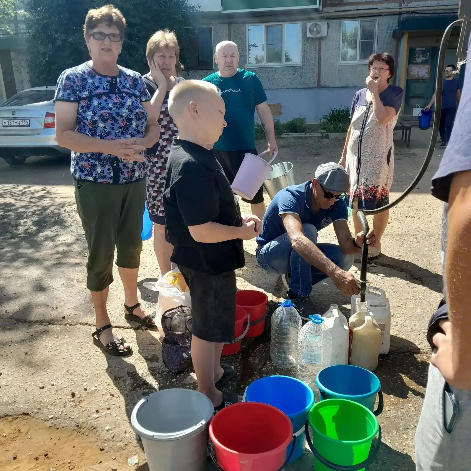На период проведения ремонтных работ на сетях водоснабжения организован подвоз питьевой...