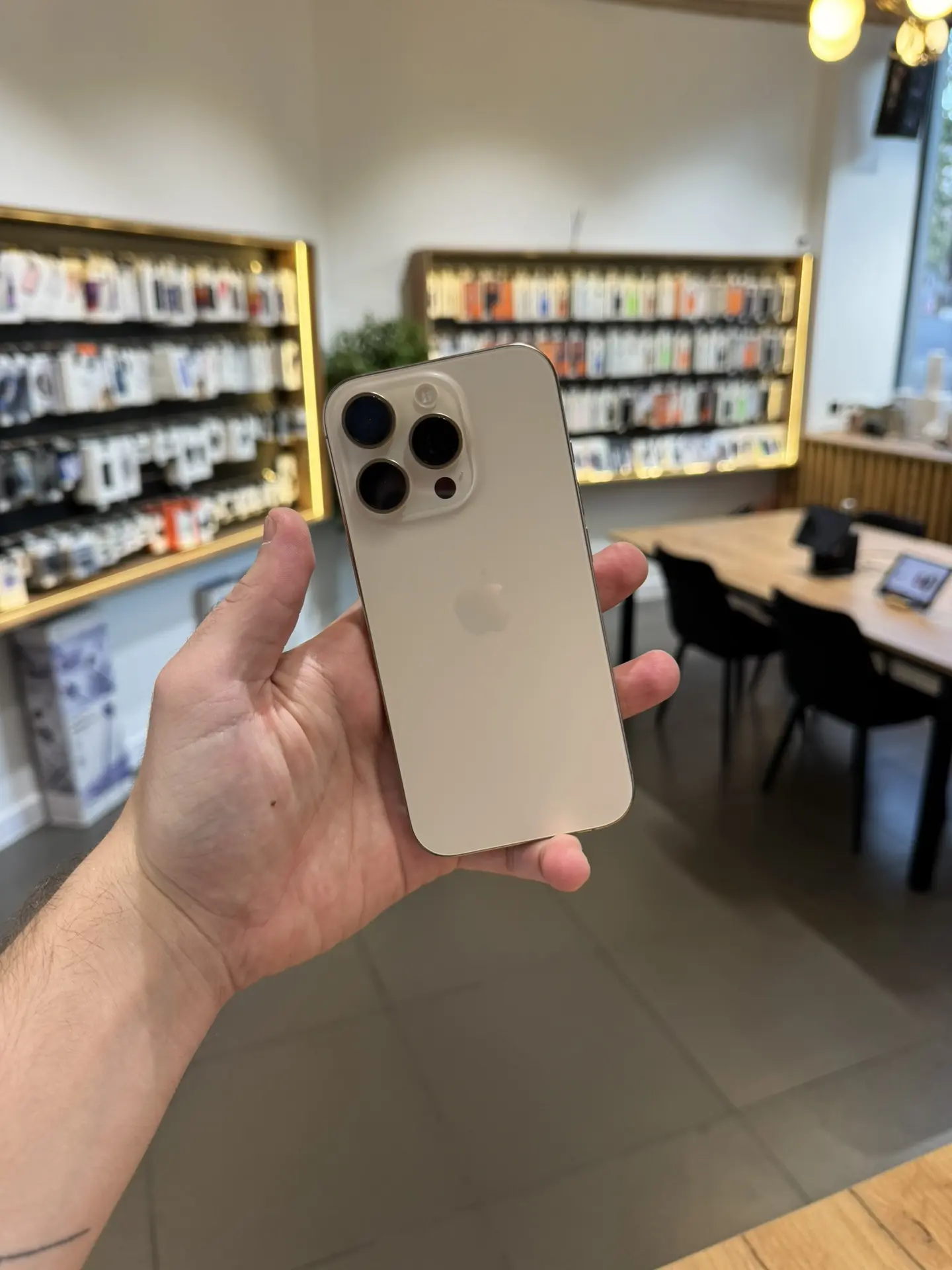 📱Подержанный iPhone 16 Pro 128GB Desert Titanium