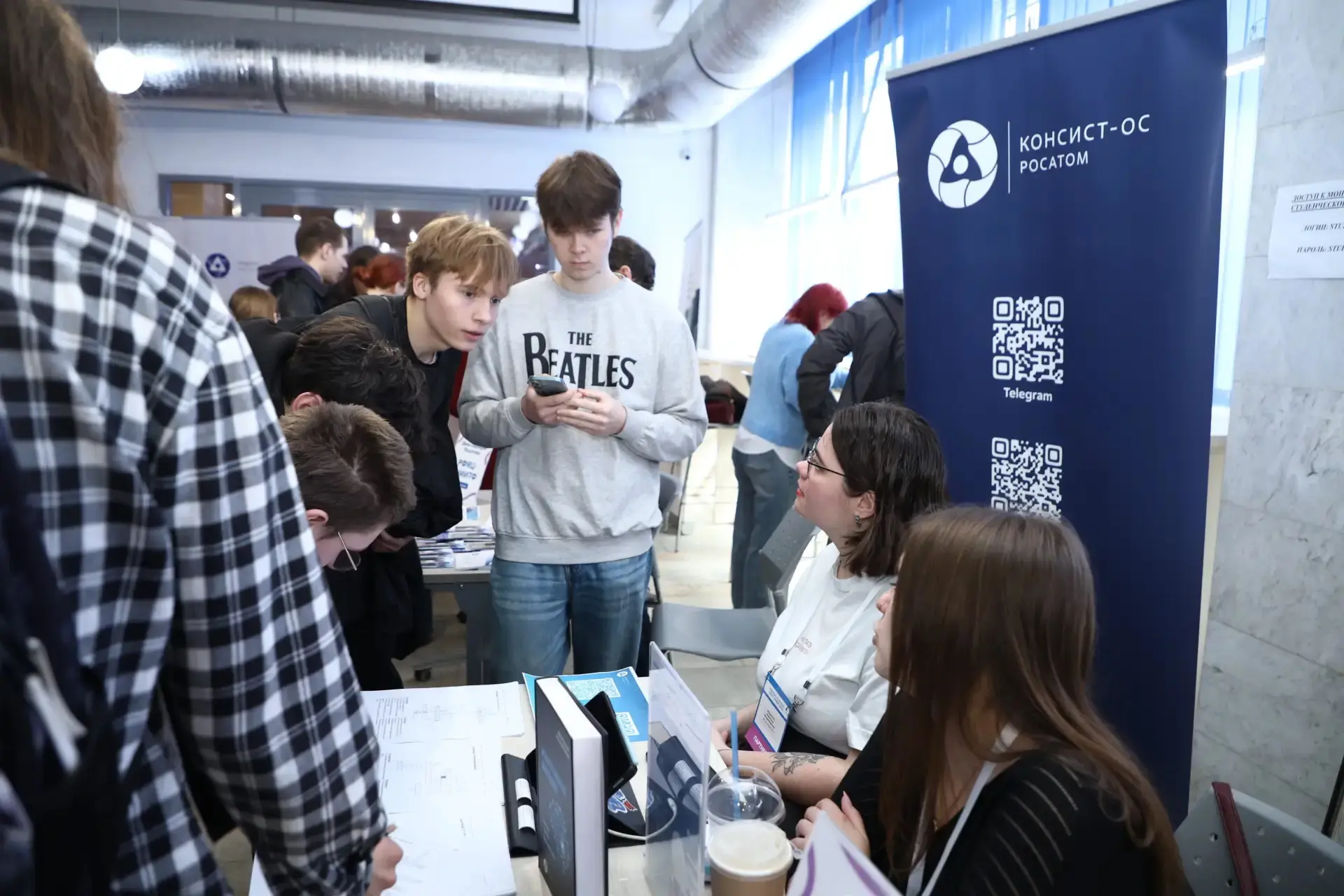 🟠 С заботой о трудоустройстве студентов и в рамках Карьерного форума, в вузе проводится ставший трад