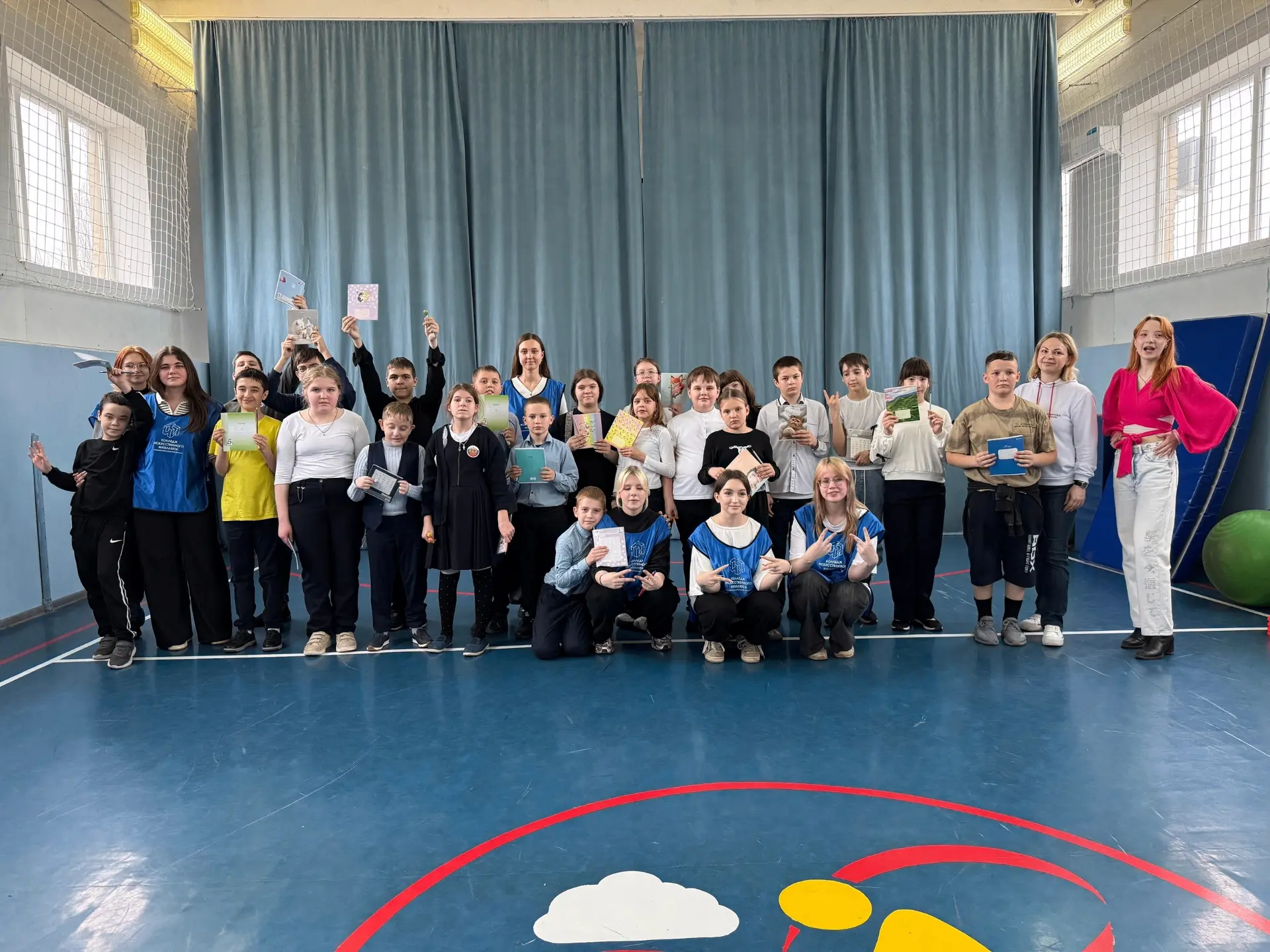 🙌 Подари ребёнку праздник  16 апреля наши студенты-волонтеры посетили «Центр непрерывного образовани