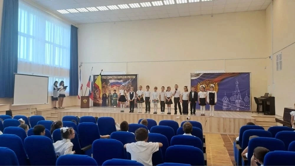 🍃 Пролетел как один миг — наш первый школьный год!  В школе прошло заключительное мероприятие «Проща