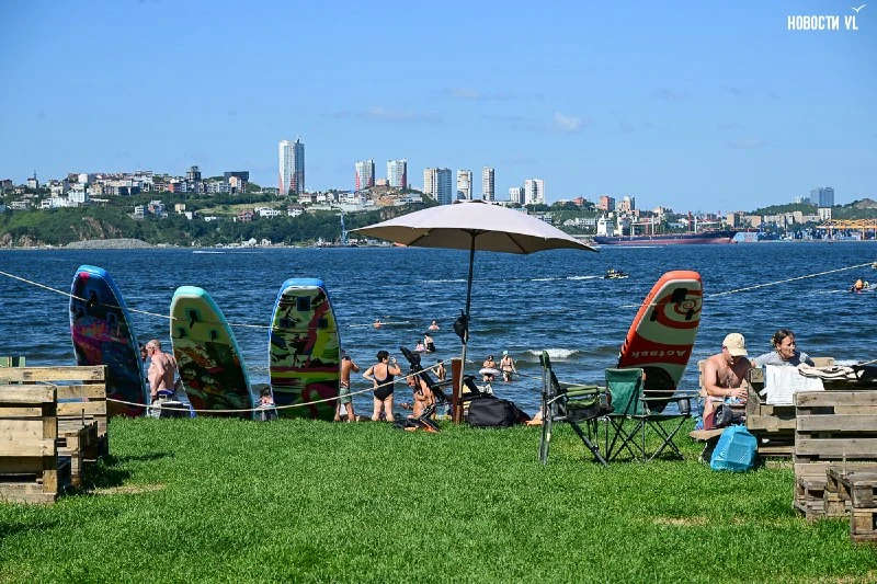 🏖️ Пляж на Канале разбирают: лежаки убрали, туалеты закрыты