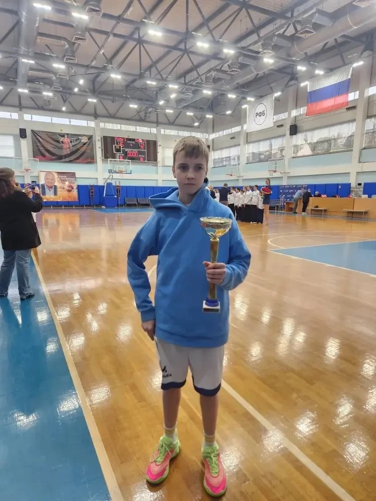 🏀Отличные новости!  🥉Ученик 5 «Б» класса Сорокин Григорий в составе команды СШОР №1 имени В.А. Плато